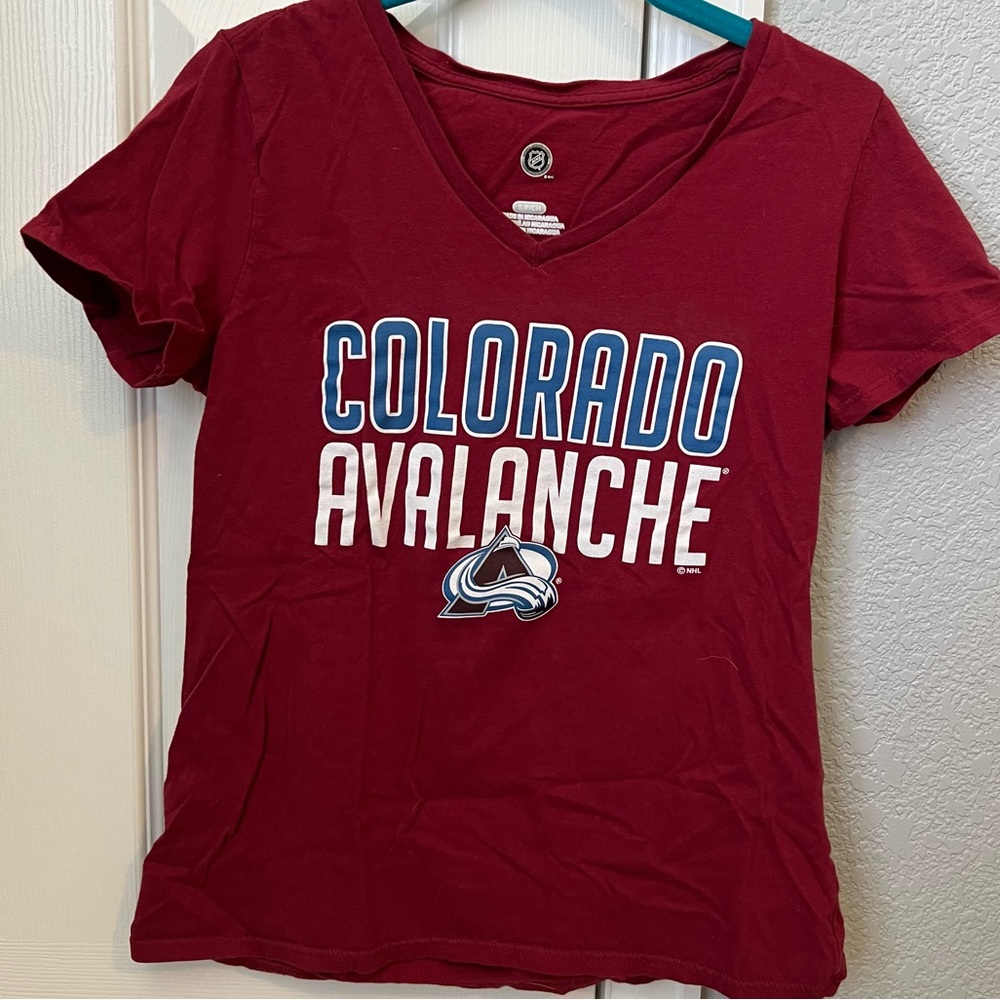 Women’s Small NHL Colorado Avalanche Tshirt